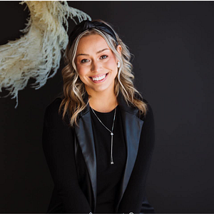Lexi Wells Esthetics, LLC - Evansville Facials, Spray Tans, Makeup Artist, Waxing