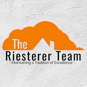 John Riesterer - Logo