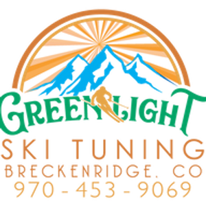 Green Light Tuning - Logo