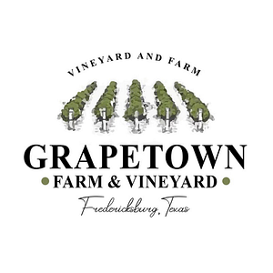 Giraffe Winery at Grapetown Vineyard - Logo