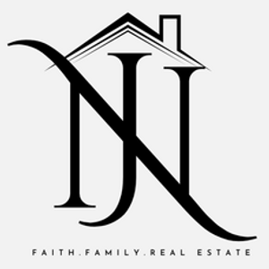 Josbel Nazario - Real Estate Agent