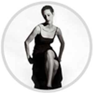 Marta Hewson Photography - Logo