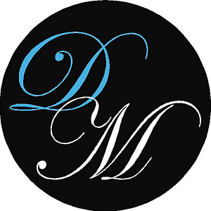 Distinguished Manor - Logo